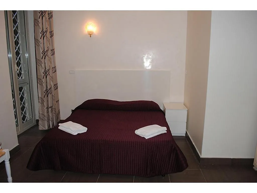 B&B Girasole 罗马 3*,  意大利